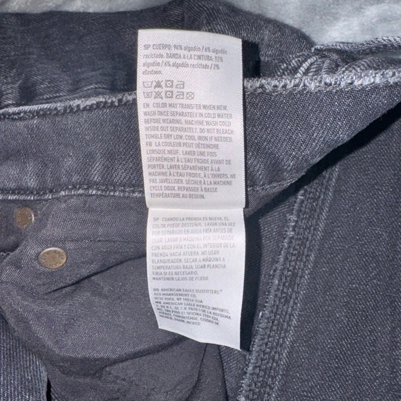 American Eagle - Black - Highest Waist '90s Boyfriend Short - Picture 6 of 6